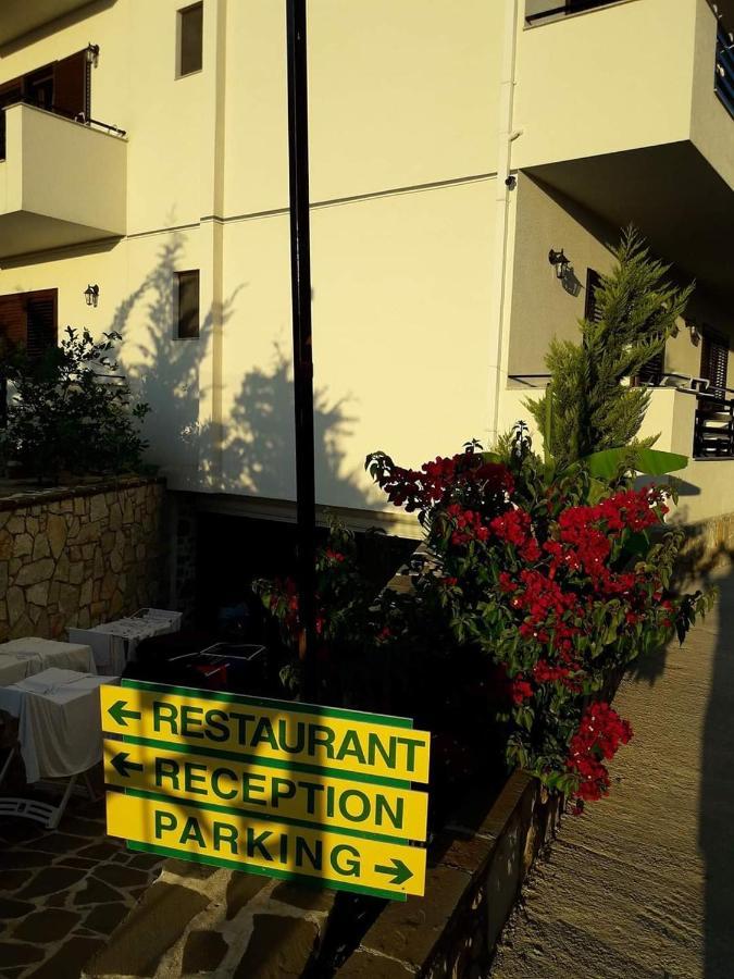 Hotel Natali Dhërmi Exteriér fotografie